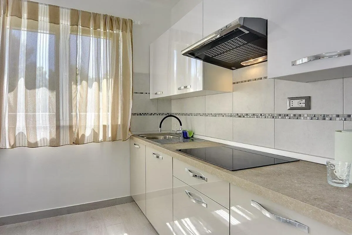 Villa Residence Oli B Liznjan Holiday home