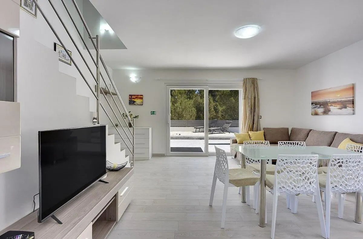 Villa Residence Oli B Liznjan Holiday home